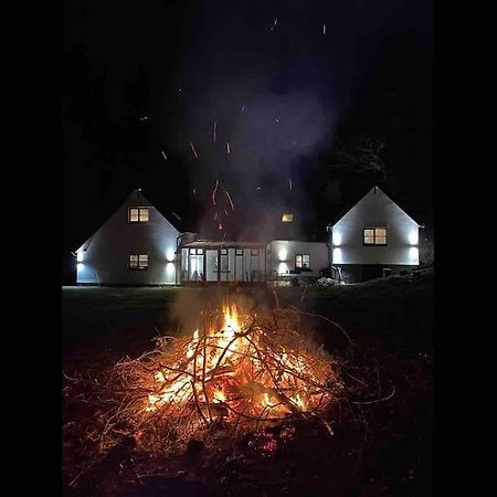 Bear Cottage, Tyn Y Cwm Eglwys-Fach Extérieur photo